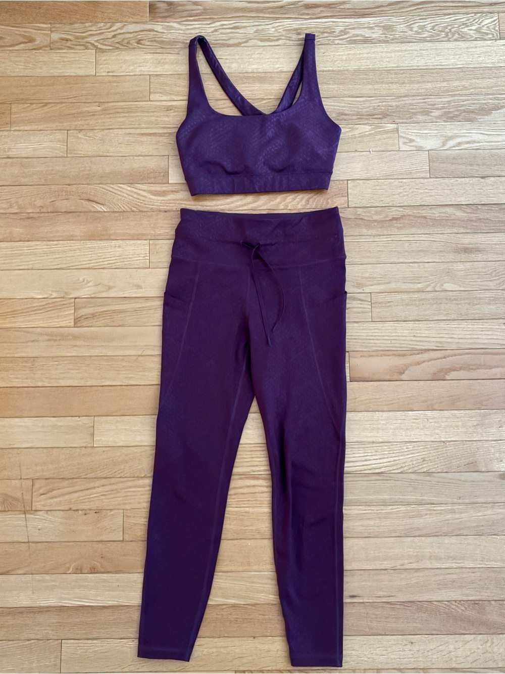 GAP Plum High-Waist Performance Leggings